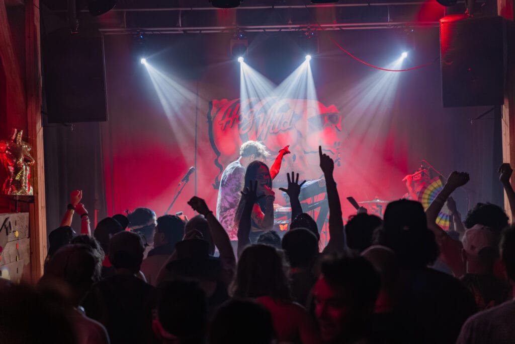 FOTF11 Jazon Leech-ZONE Barn 2